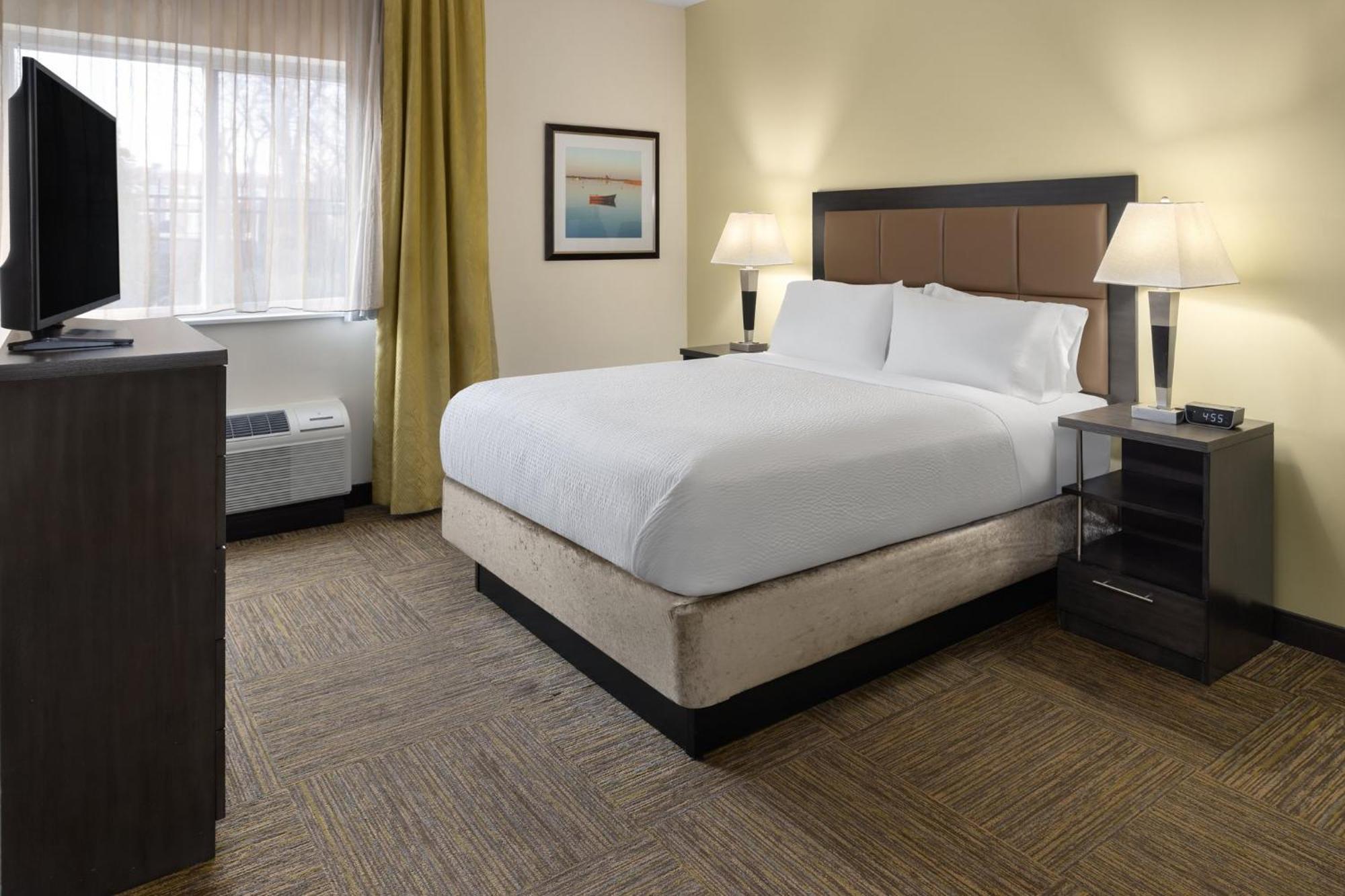 Candlewood Suites Philadelphia - Airport Area By Ihg Chester Exterior photo