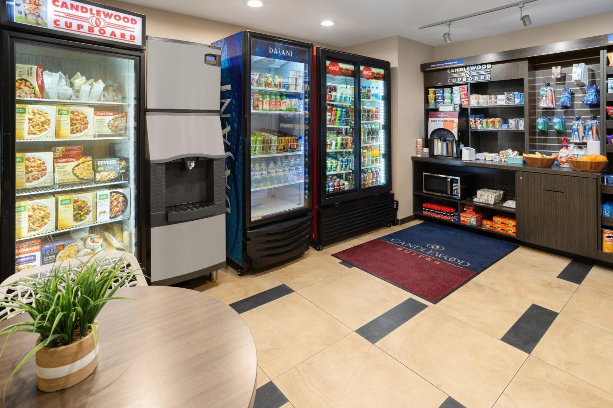 Candlewood Suites Philadelphia - Airport Area By Ihg Chester Exterior photo